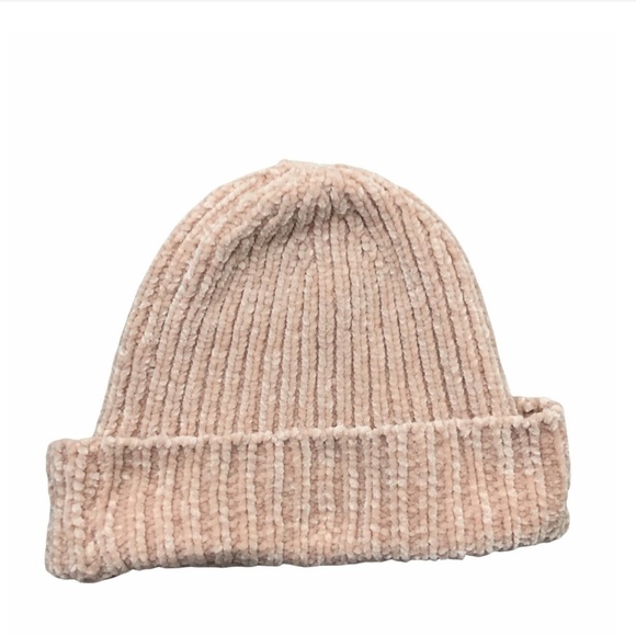 Rylee + Cru Other - Rylee Crew Chenille Knit Hat